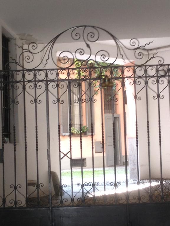 Charming And Elegant Historic Center Of Apartment Mailand