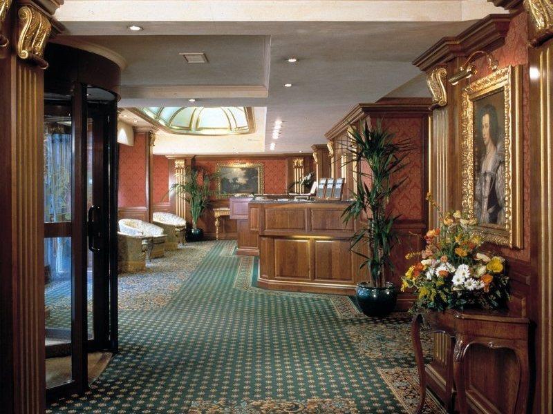 Hotel Sina De La Mailand