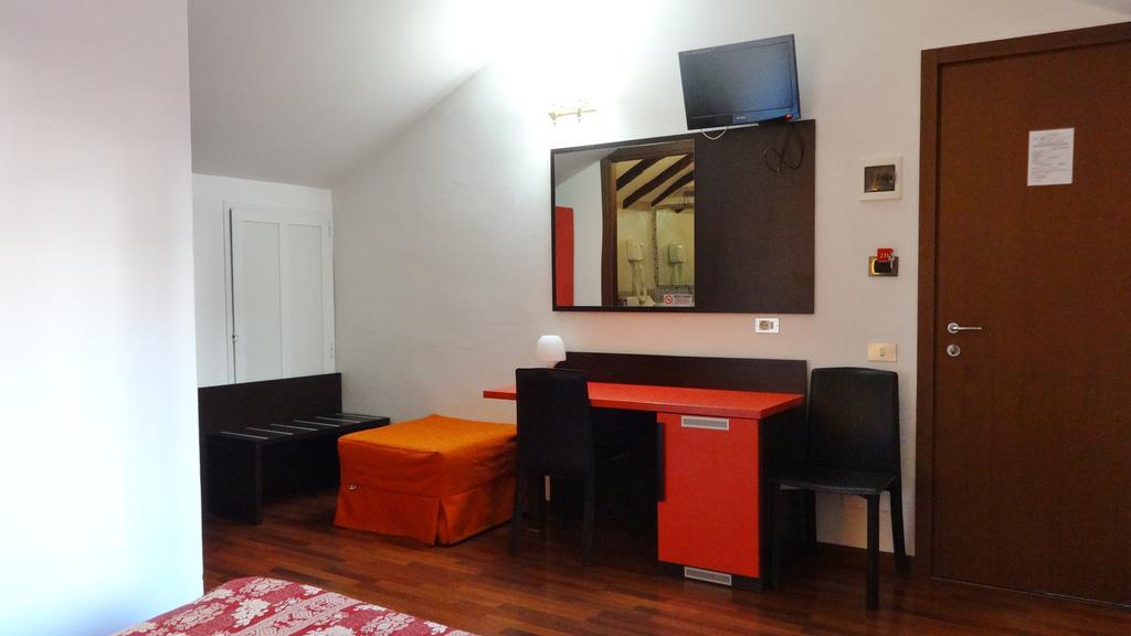 Hotel Lux Durante 2*
