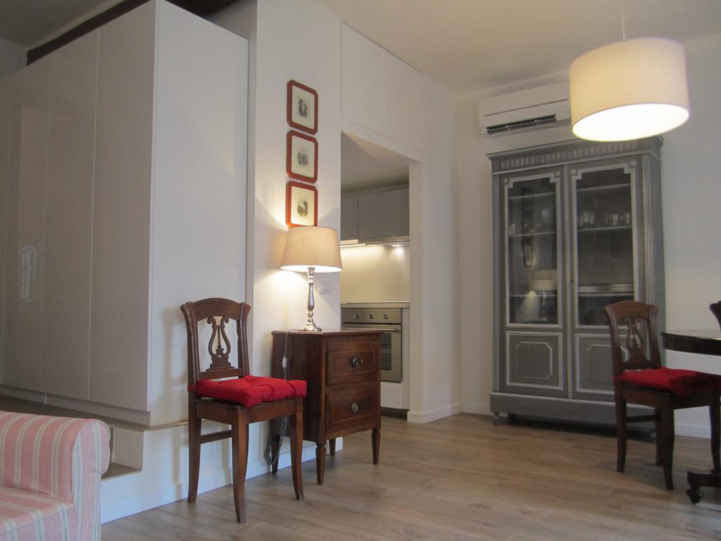 Charming And Elegant Historic Center Of Apartment Mailand