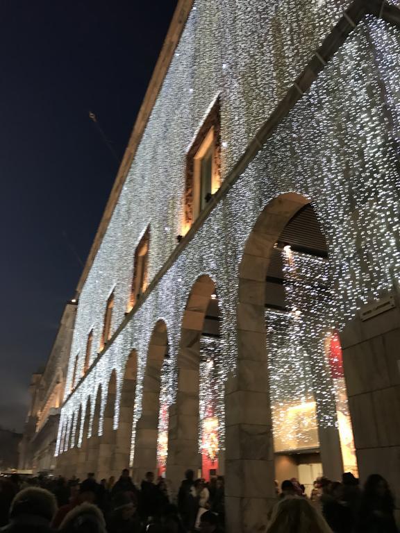 Kibilu - Via Falcone - Centre - Duomo * Milão