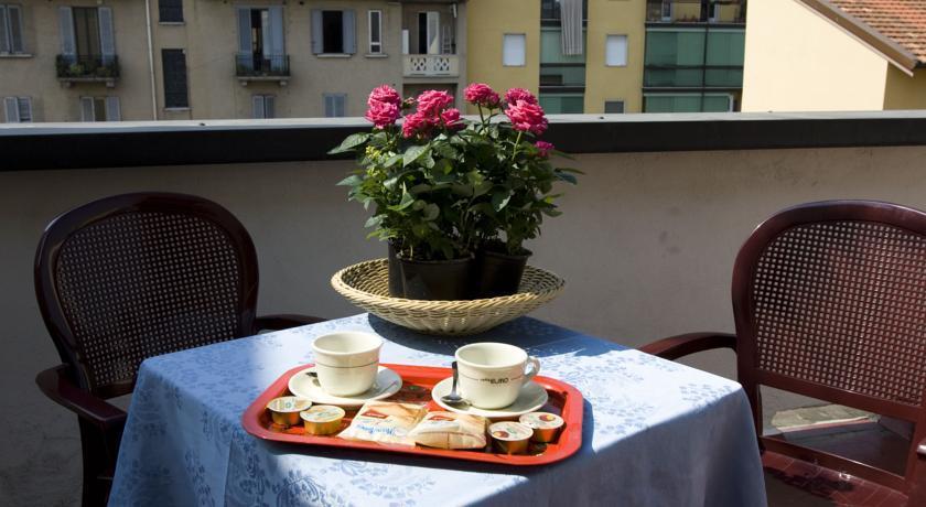La Pace Hotel