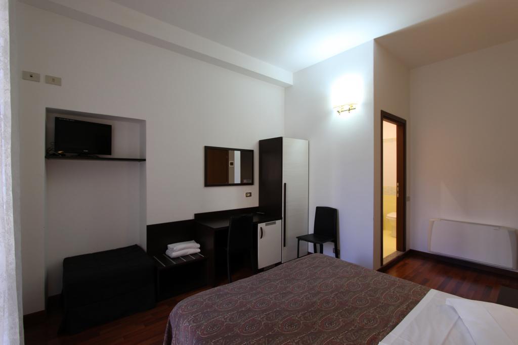 Lux Durante Hotel Milão