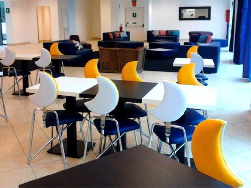 New Generation Chic Sempione Hostel Mailand