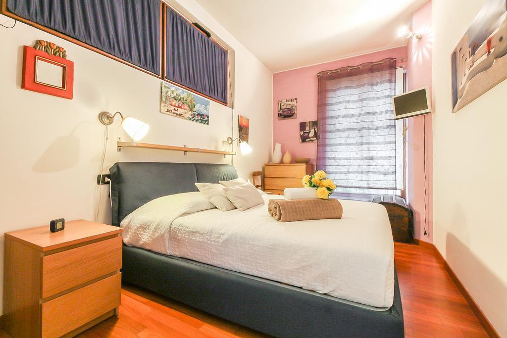 Alessia's Flat- Lorenteggio Apartment *