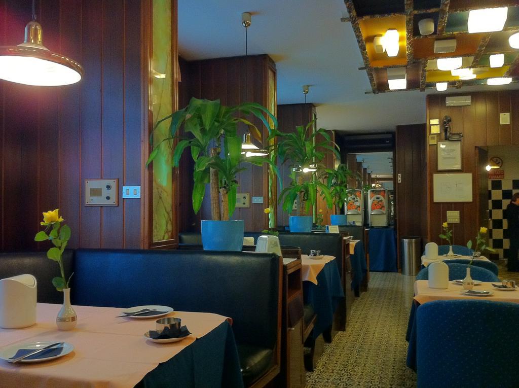 Hotel Mec Milan