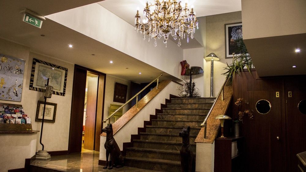Bristol Hotel 4*