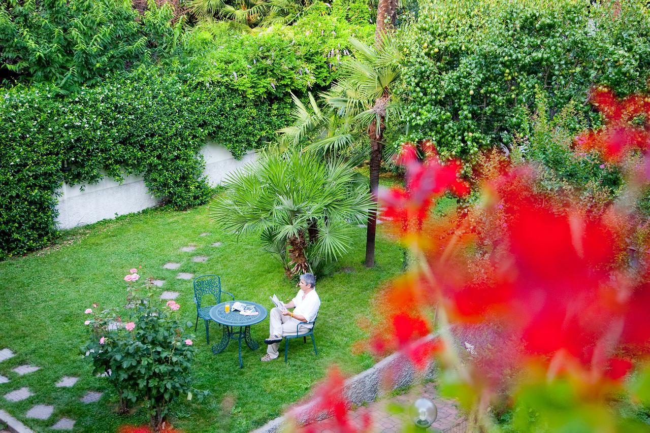 Hotel Charly 3*