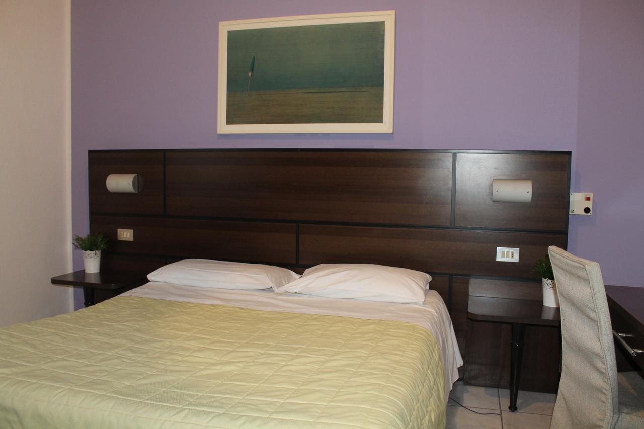 La Pace Hotel