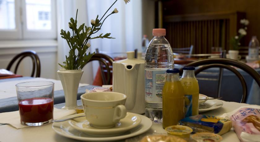 Hotel La Pace 2*