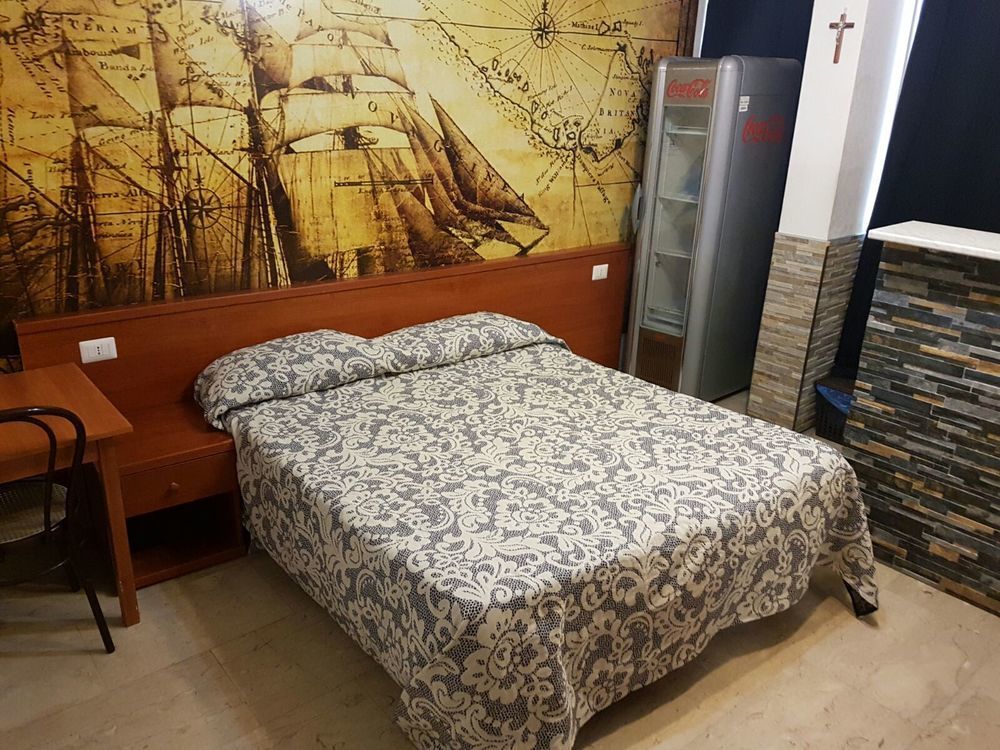 Hostel Old *