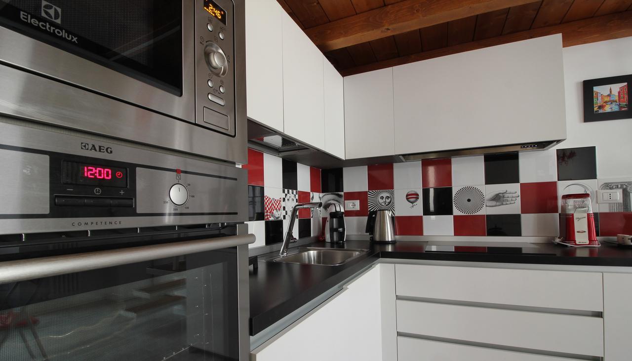 Italianway-canonica 34 * Mailand