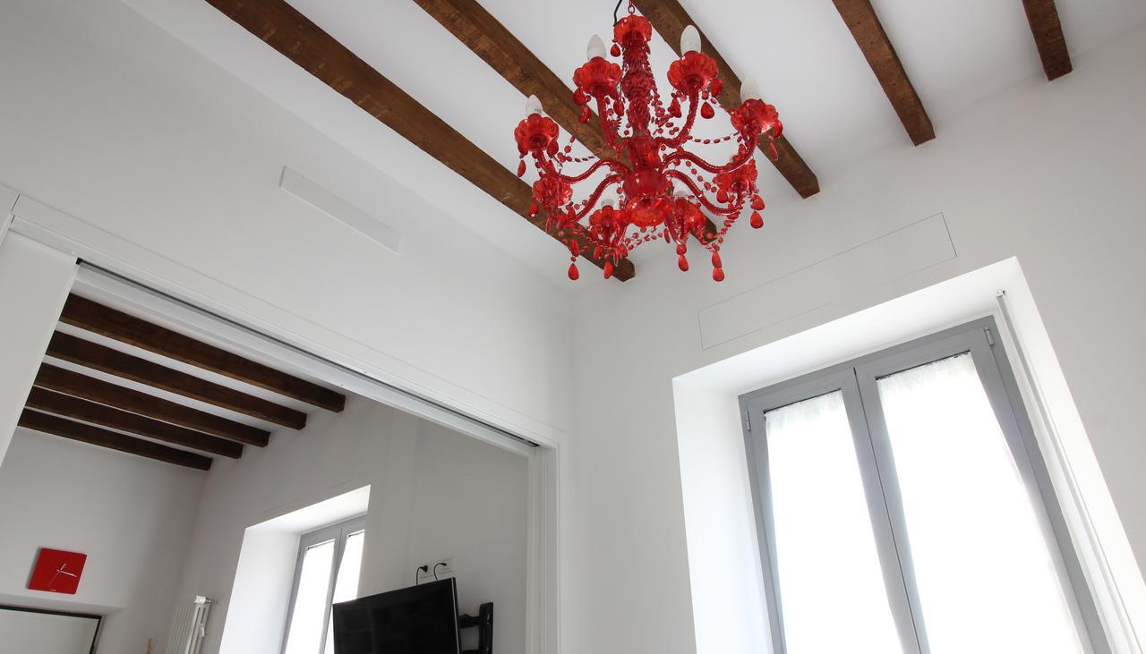 Italianway-canonica 34 * Mailand