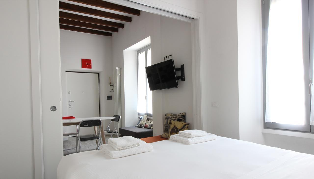 Italianway-canonica 34 * Mailand