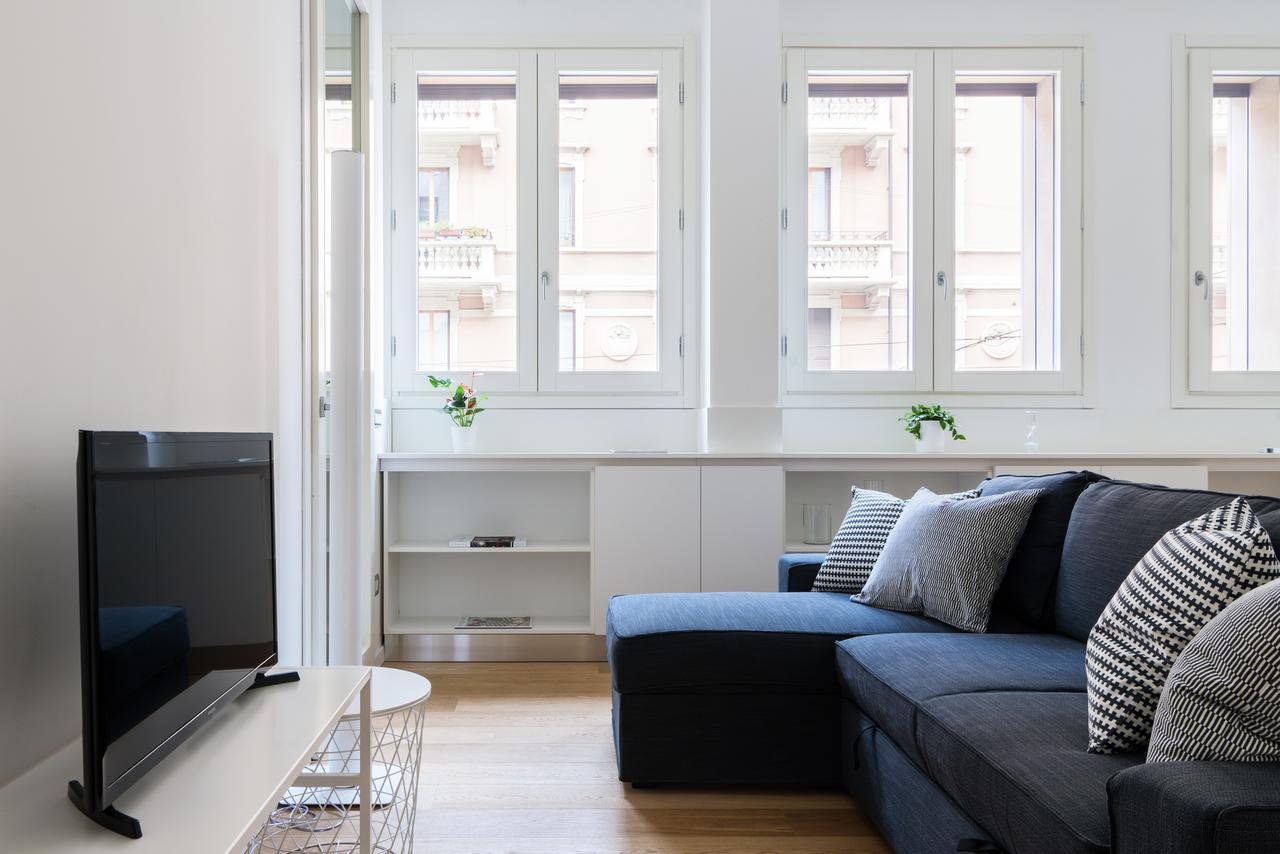 Apartment Altido Lovely 1-bed Flat With Balcony & Free Parking Mailand