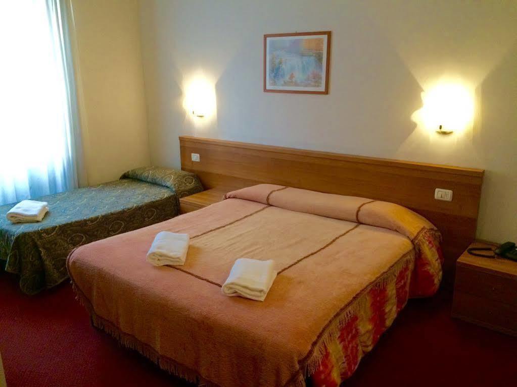 Royal Hotel 3*