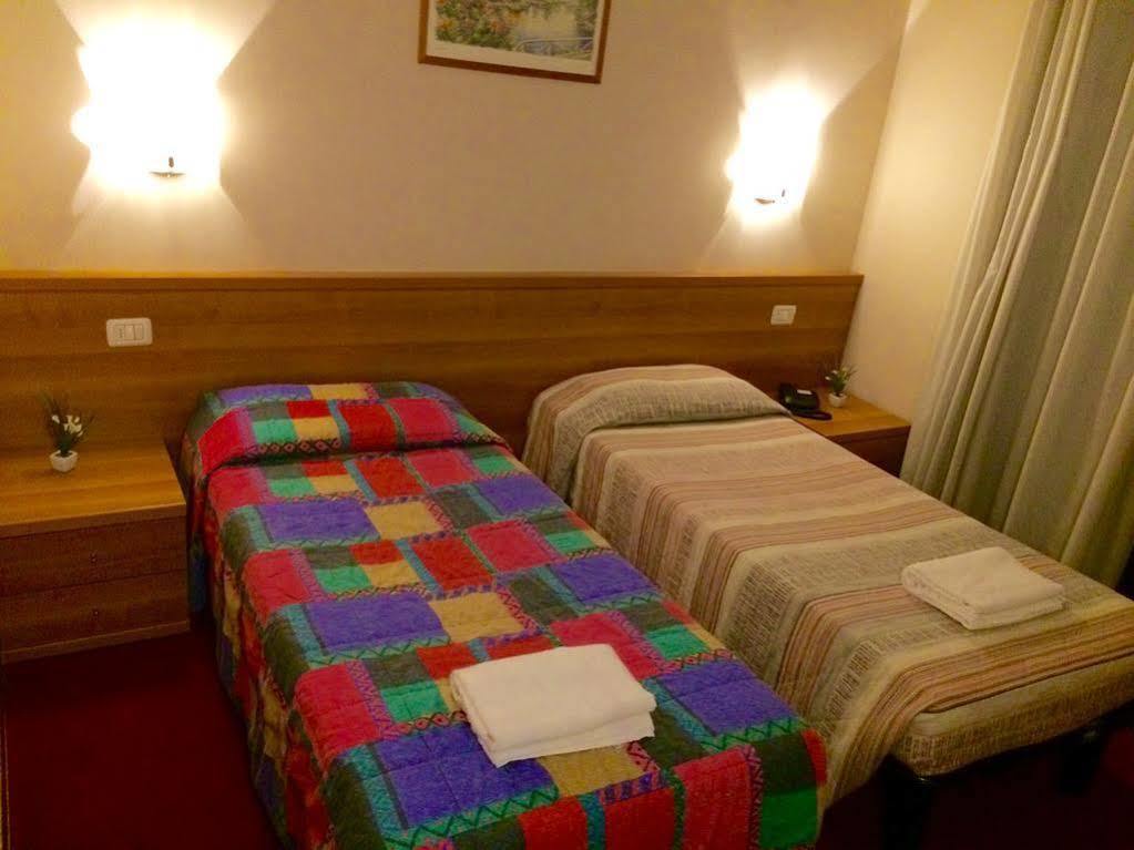 Royal Hotel 3*