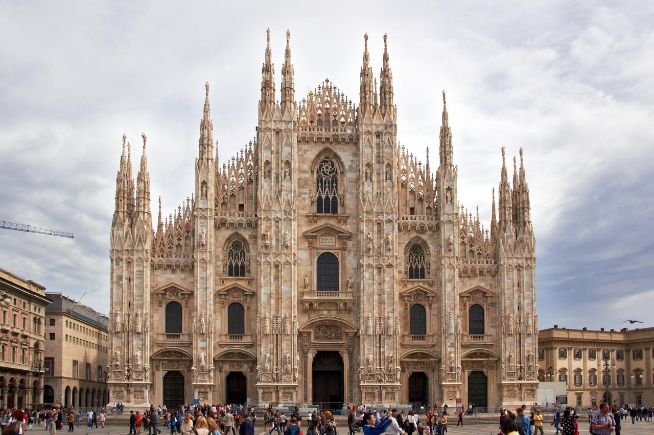 Apartment In Milano, Close To Undergrond M3 Mailand