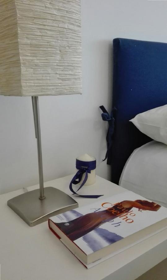 In Milano, Close To Undergrond M3 Apartment