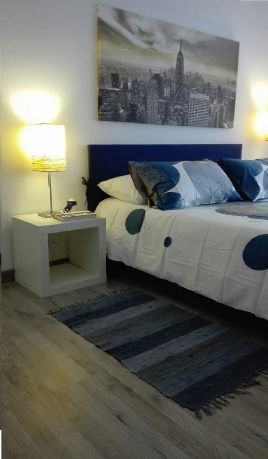In Milano, Close To Undergrond M3 Apartment *