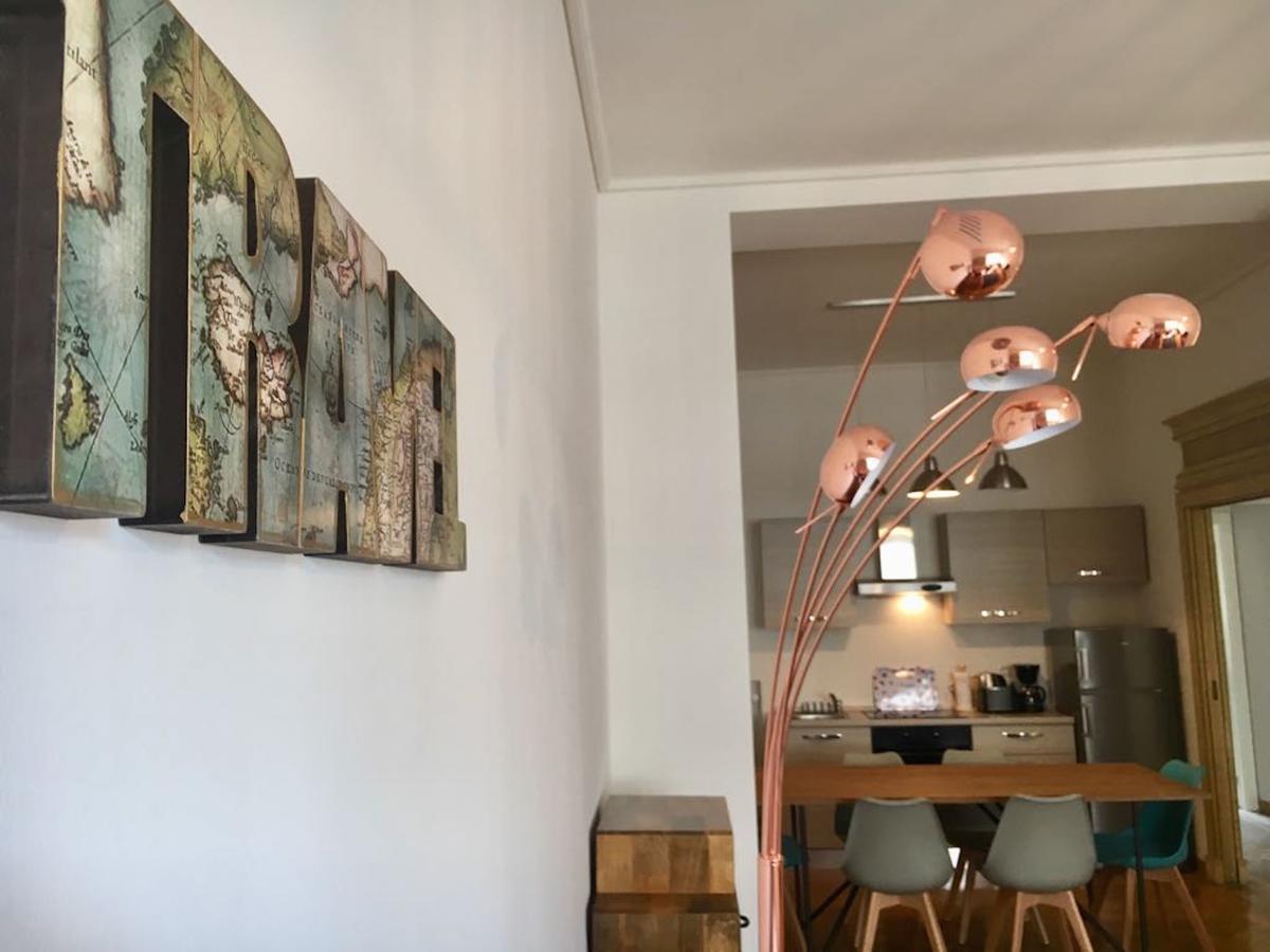 Roomy Duomo & San Babila Apartment Mailand