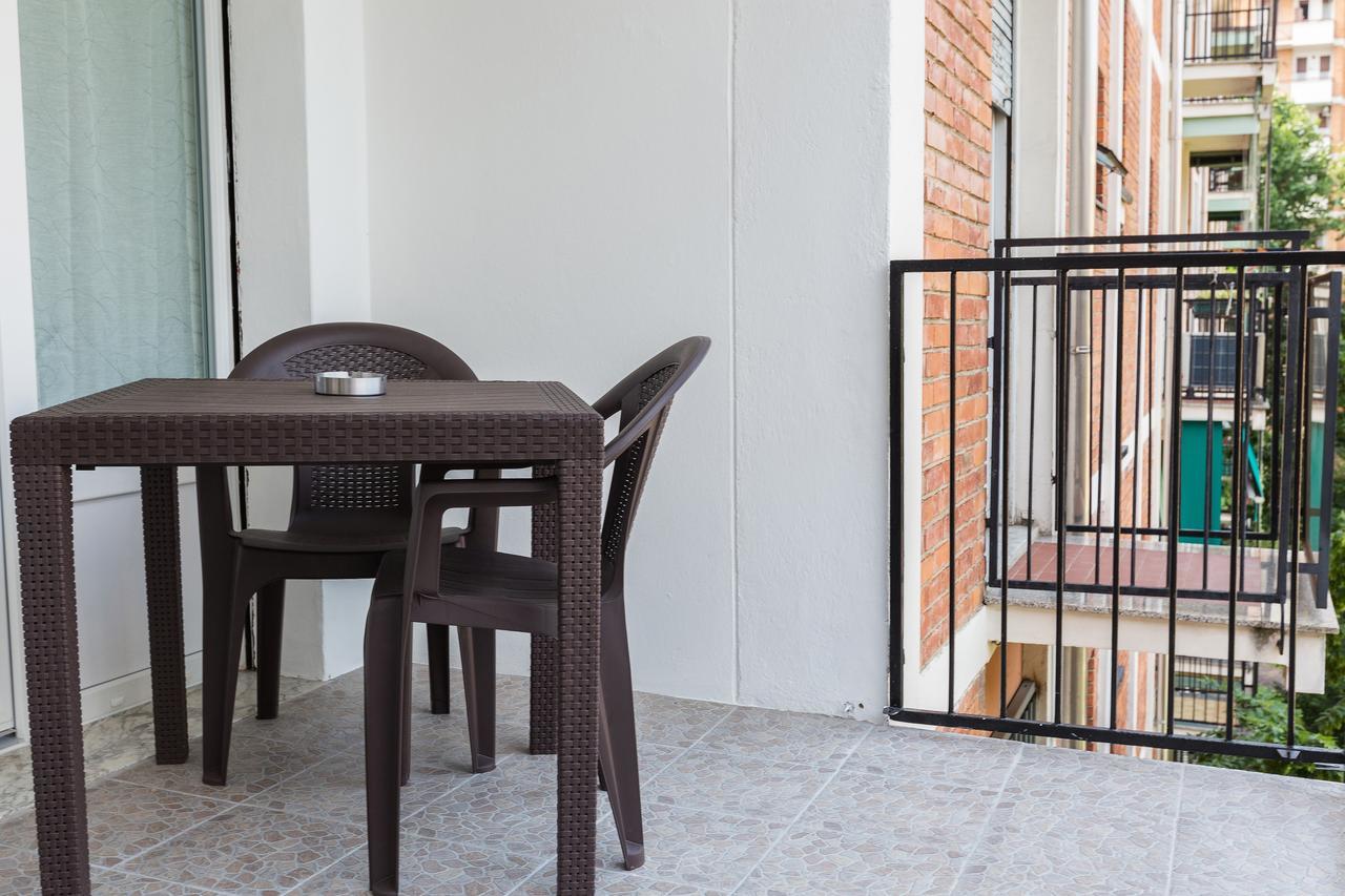 Apartment Business Balcony Flat Mailand
