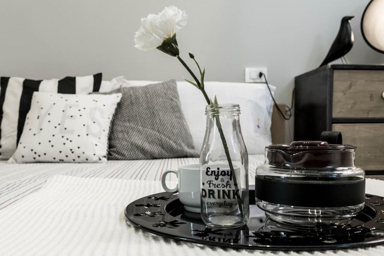 Joivy Exclusive For 4 In Navigli Near Parks Apartment *