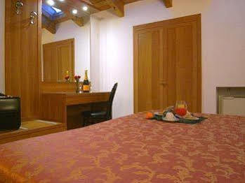 Hotel Mondial Mailand