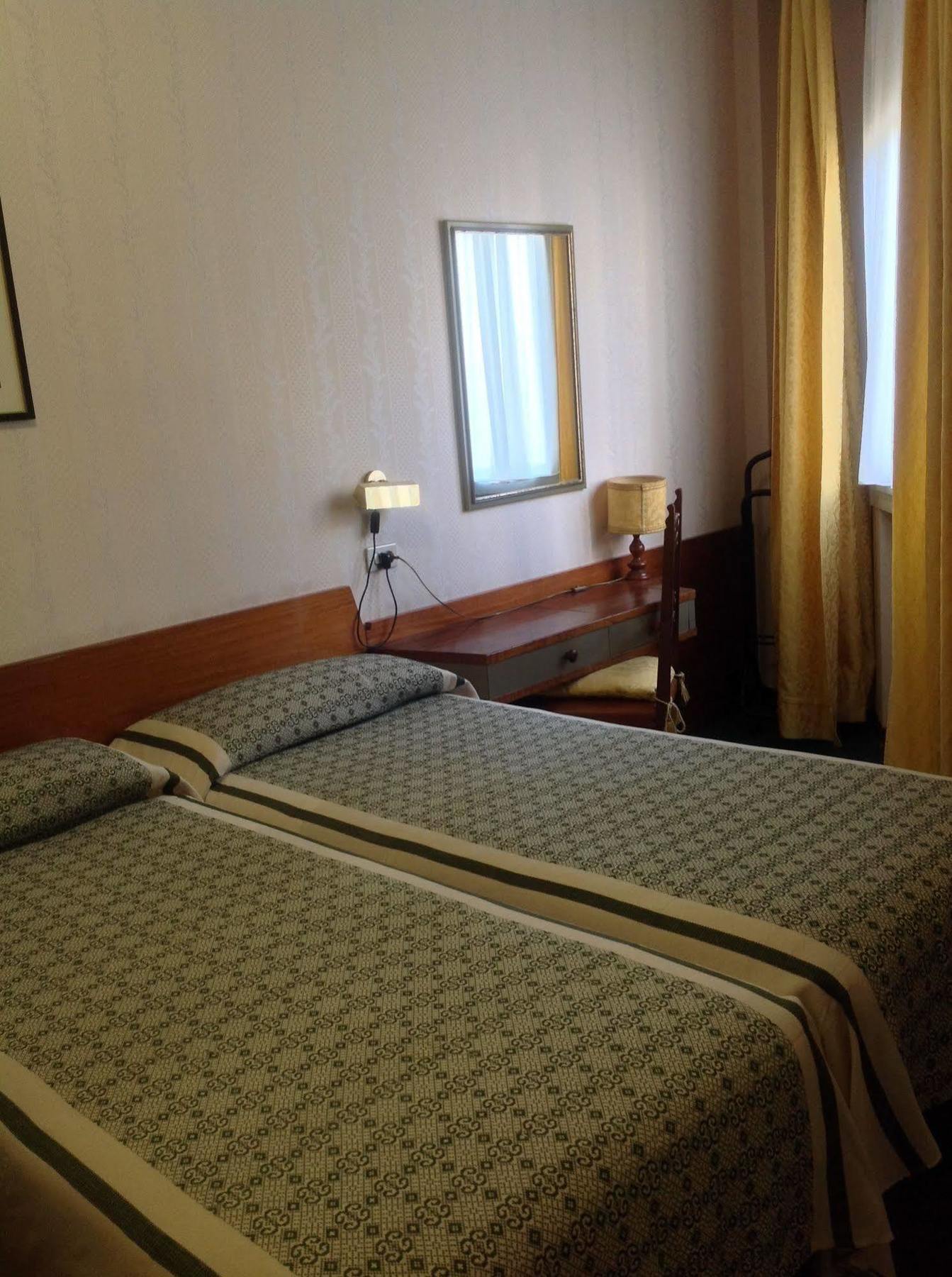 Hotel London Milão