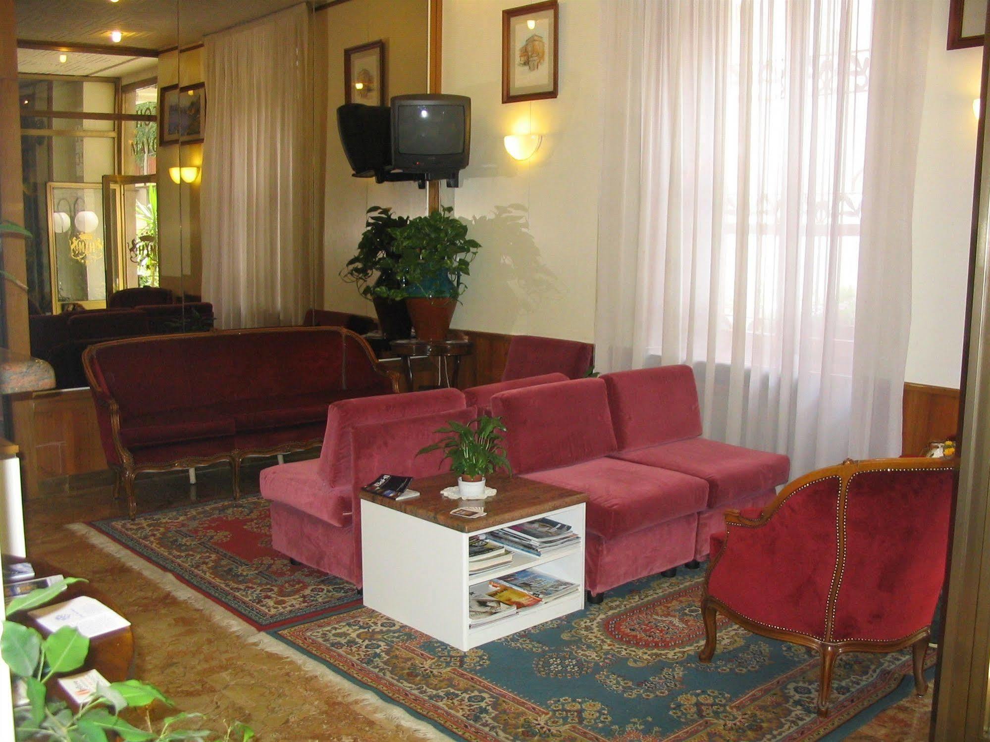Mayorca Hotel 3*