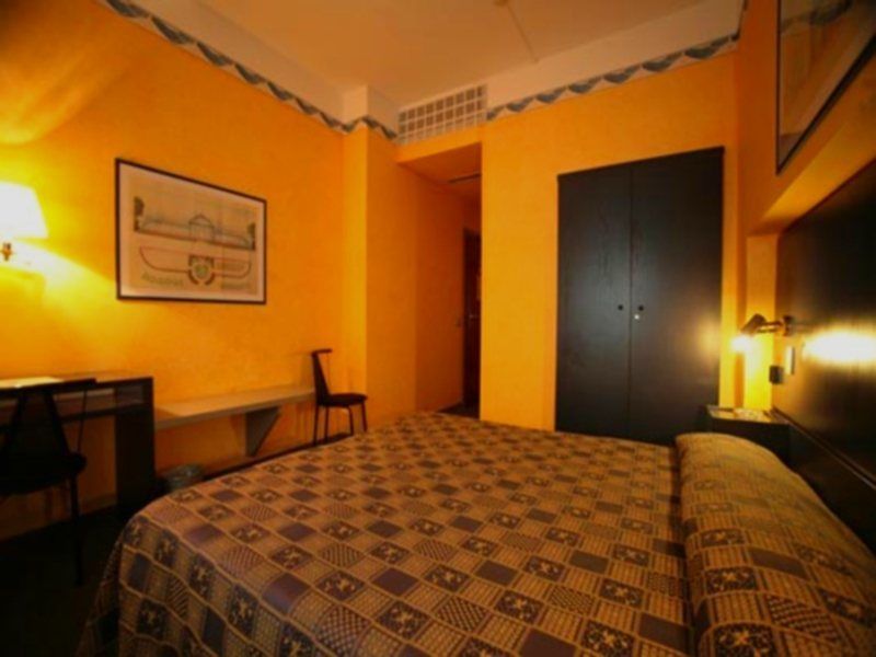 Hotel Gamma