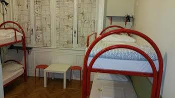 Hostel Lumiere *