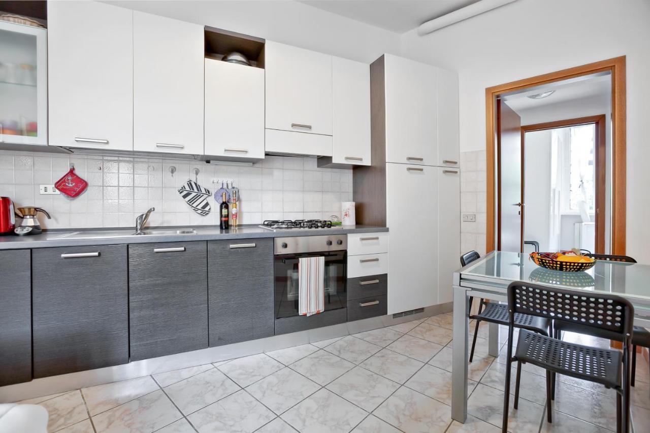 Apartment Cenisio Brilliant Flat Mailand