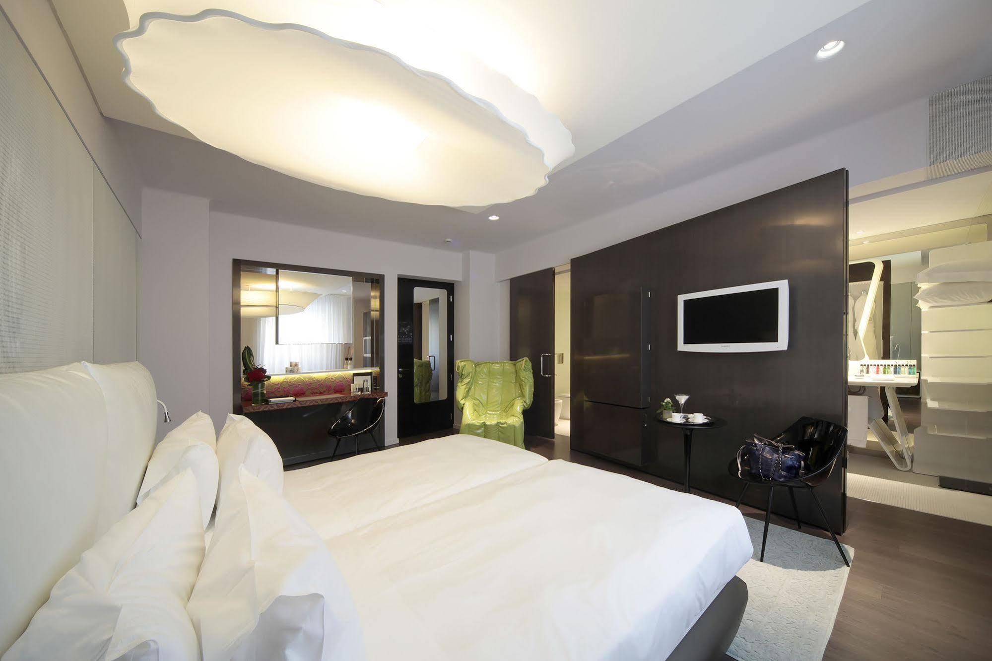 Palazzo Matteotti, The Dedica Anthology, Autograph Collection 5* Mailand