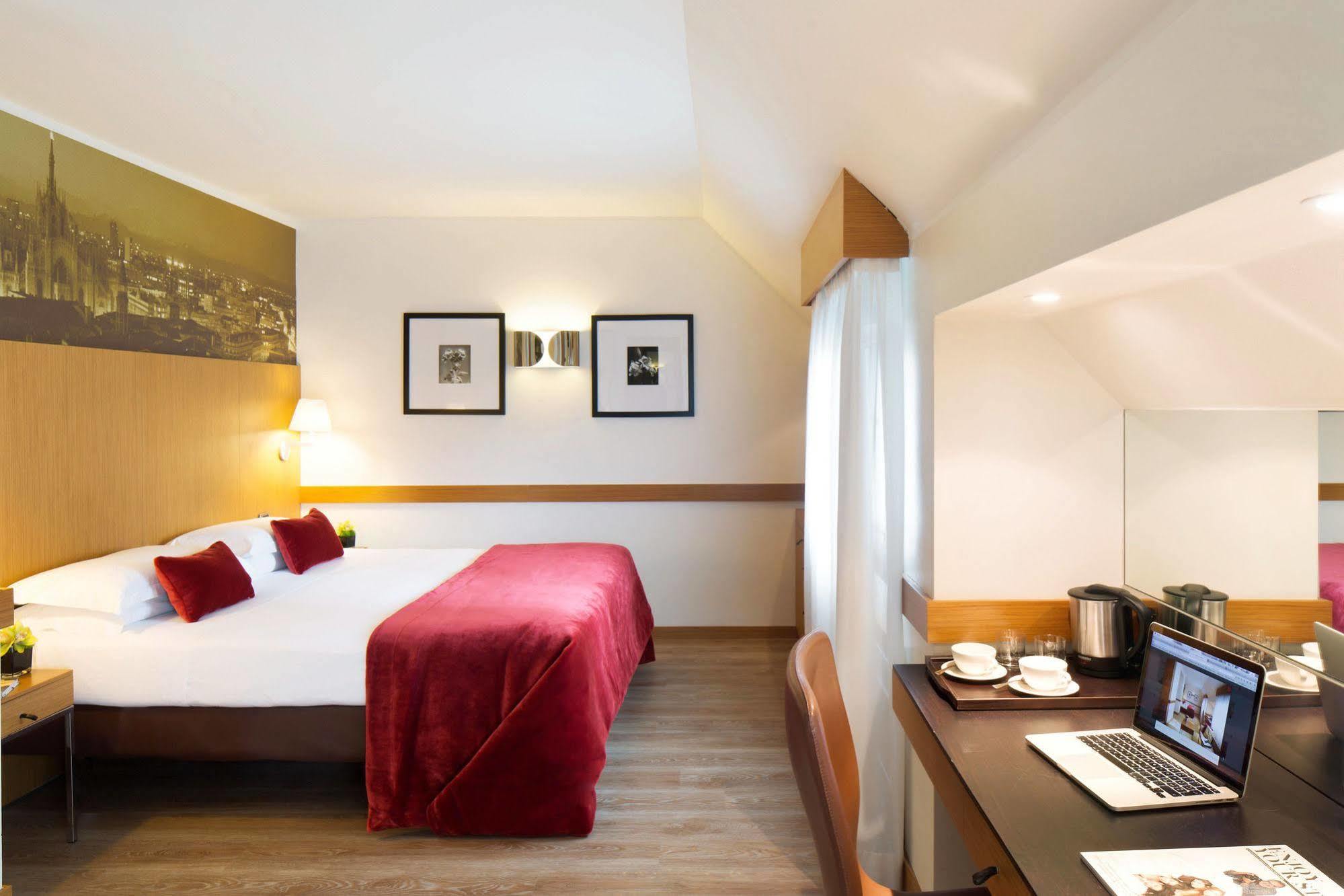 Starhotels Tourist 4* Mailand