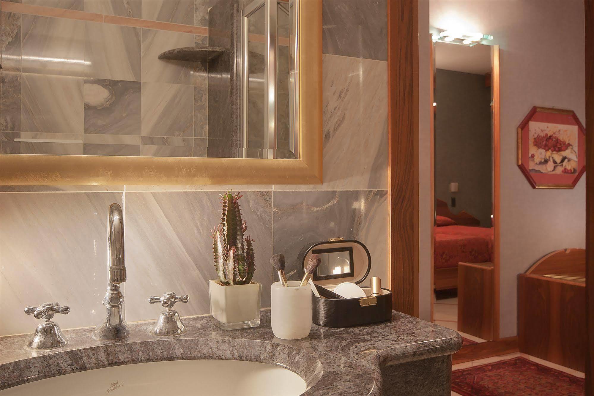 Hotel Sunflower Mailand
