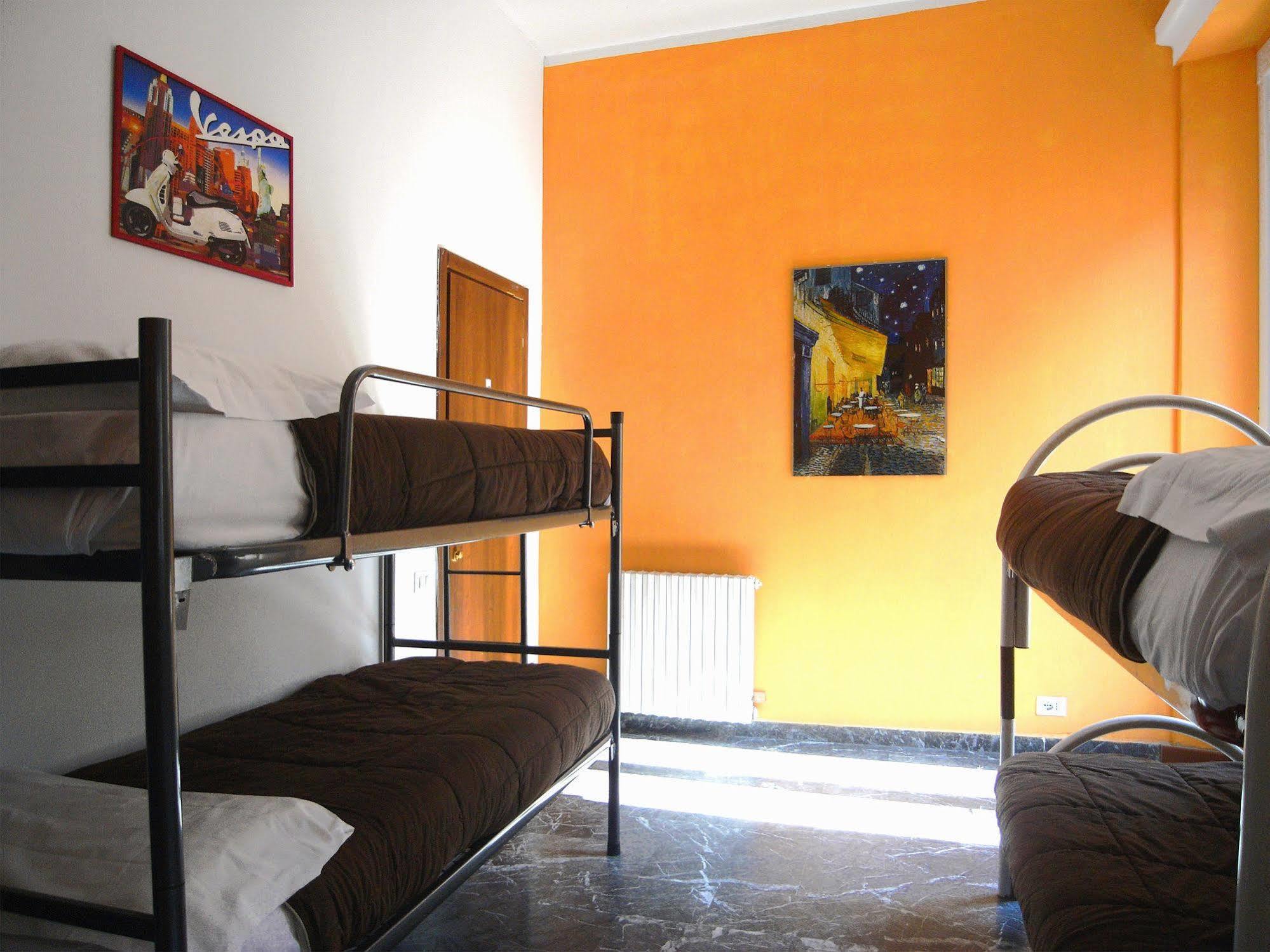 Hostel California *
