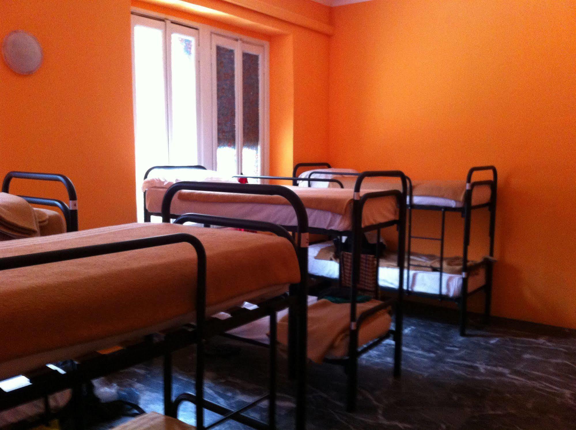 Hostel California *