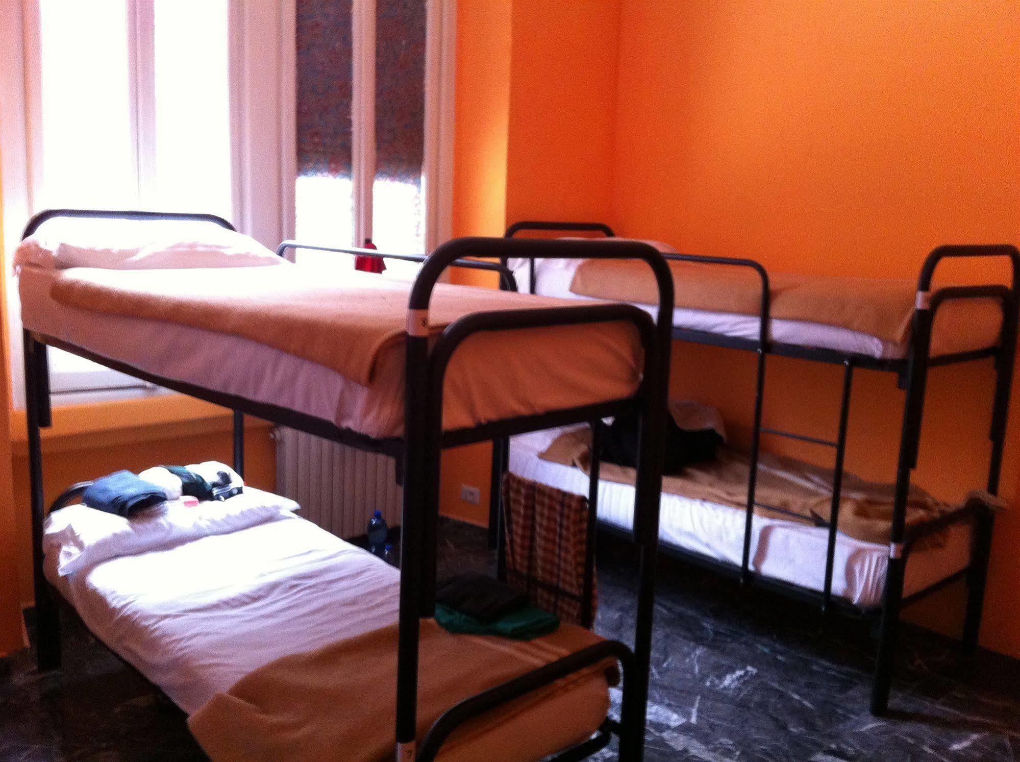 California Hostel