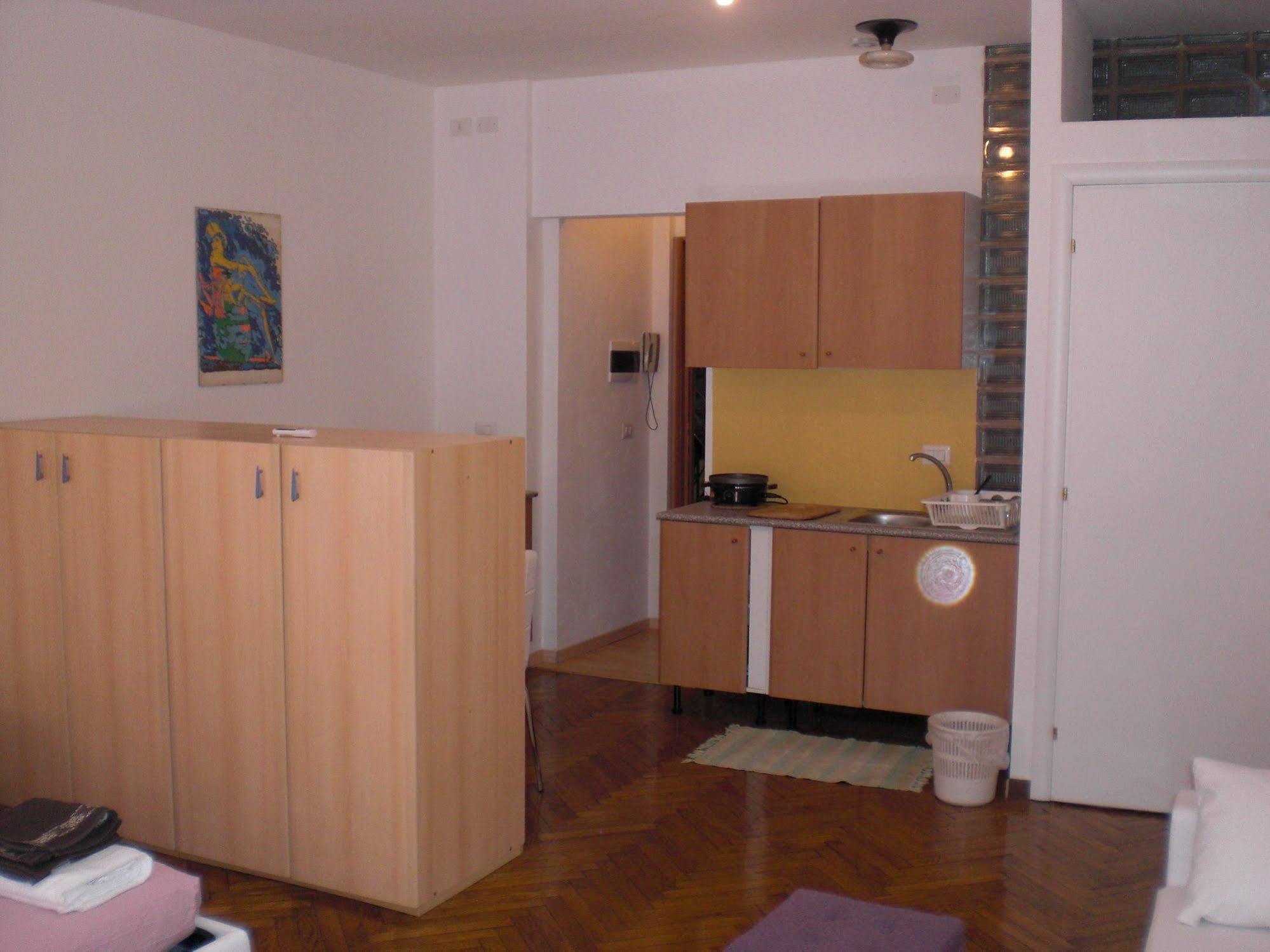 Flat In Duomo Center Mailand