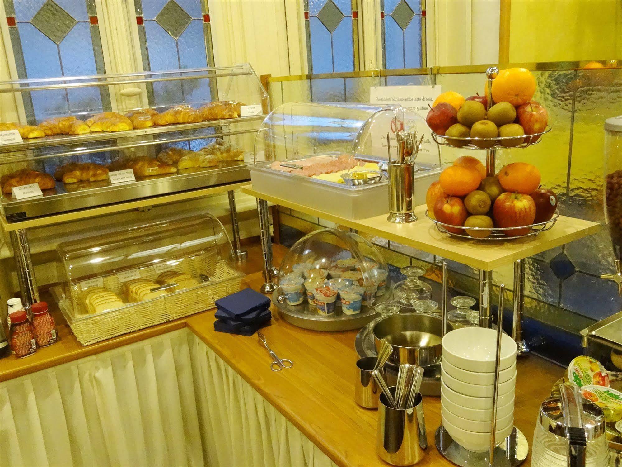 Hotel Piacenza Milão