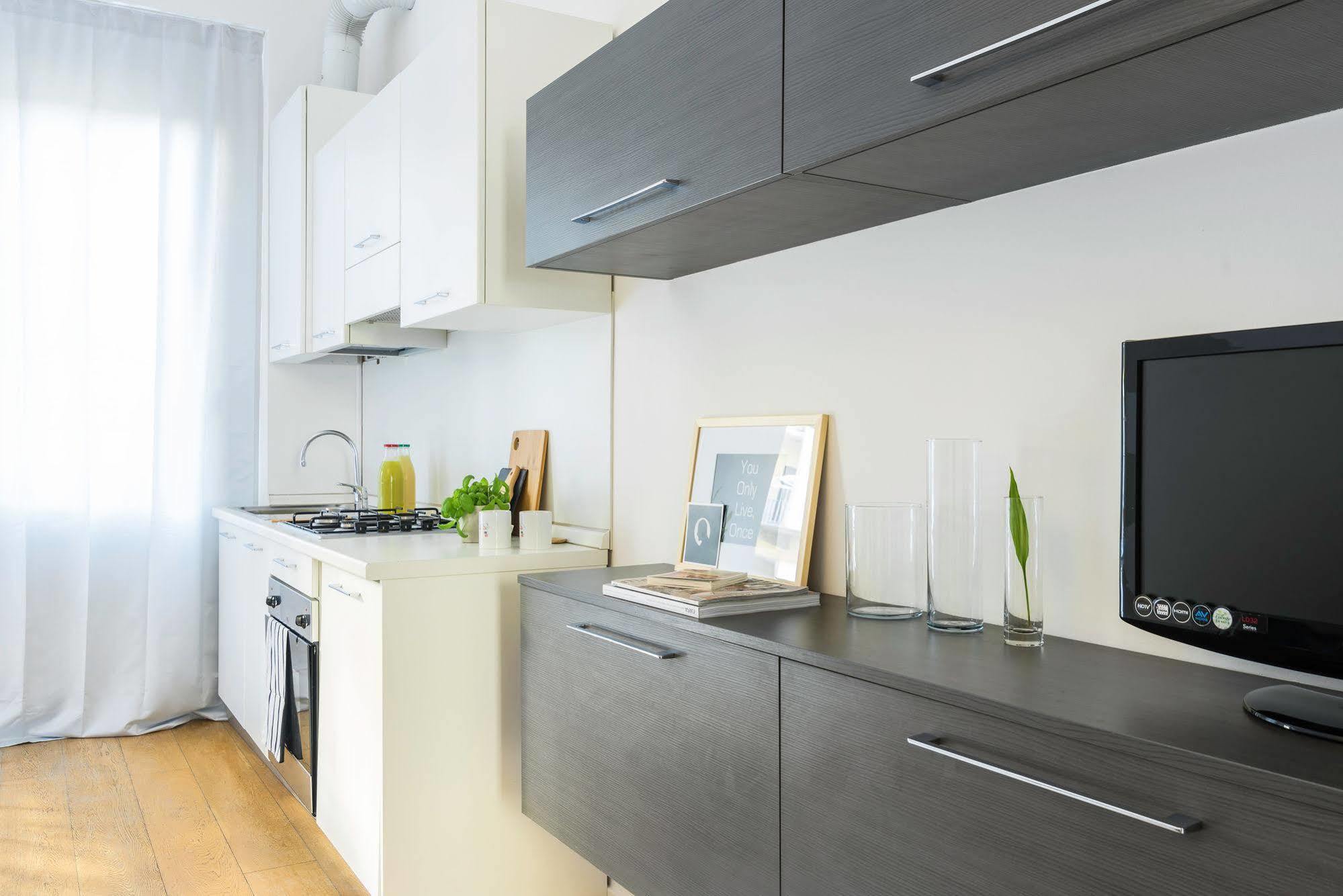Apartment Home At Hotel Corso Xxii Marzo Mailand