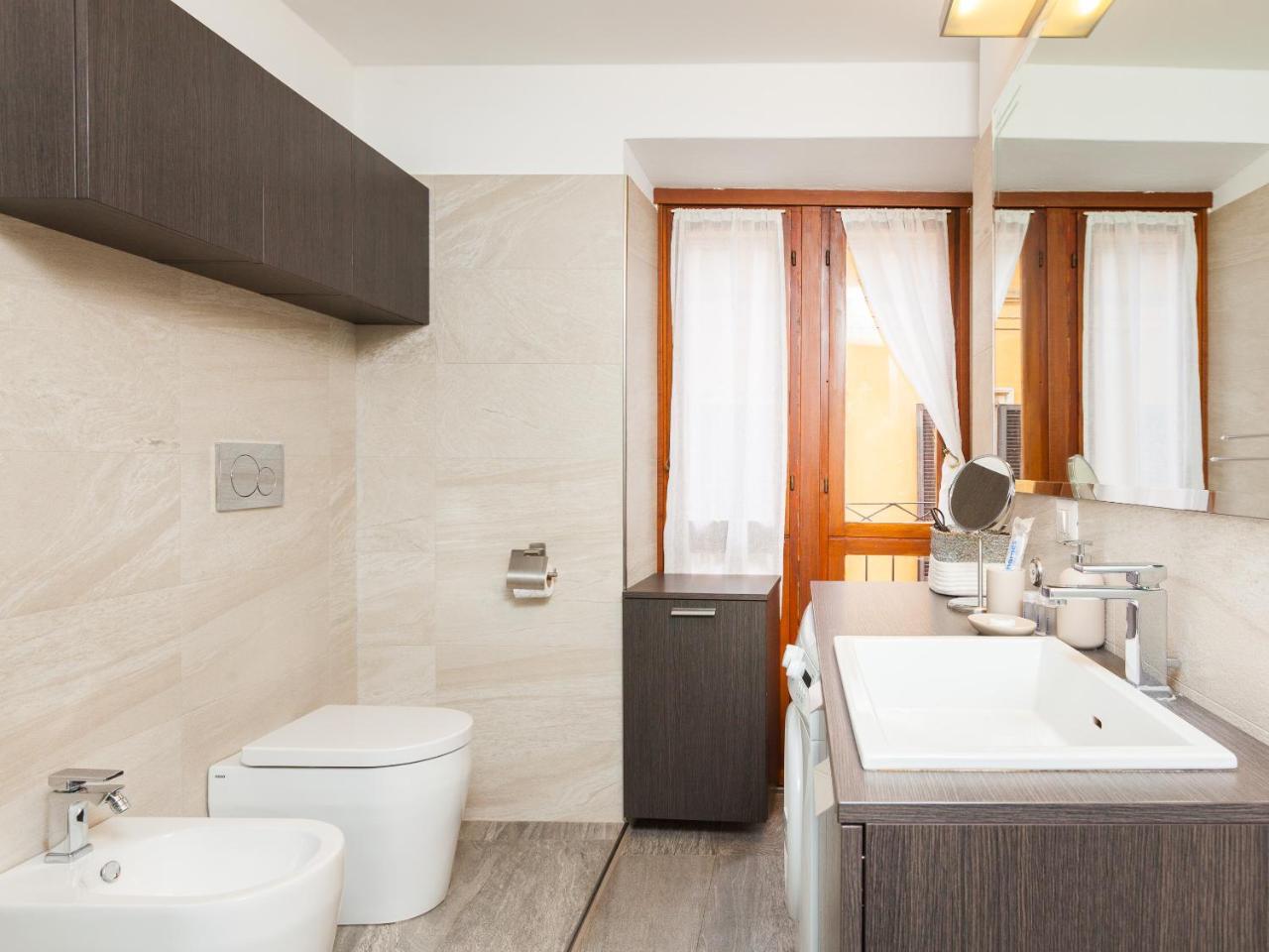 Apartment Easyhomes - Spiga Mailand