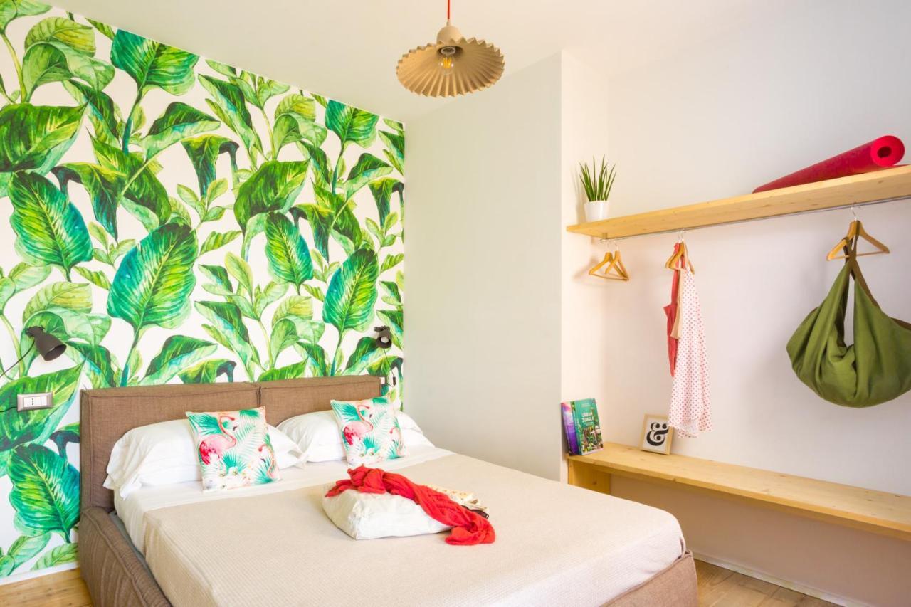 Apartment Duomo Views, Light, Jungle-inspired With Terrace Mailand