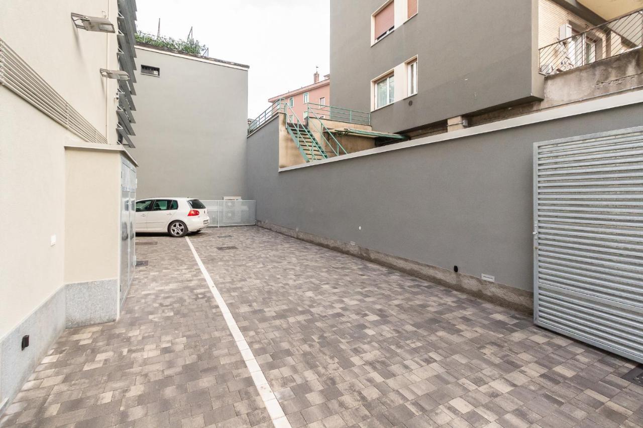 Alessia's Building- Affori Fn * Mailand