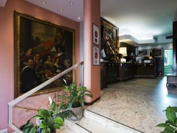 Mec 3* Milan