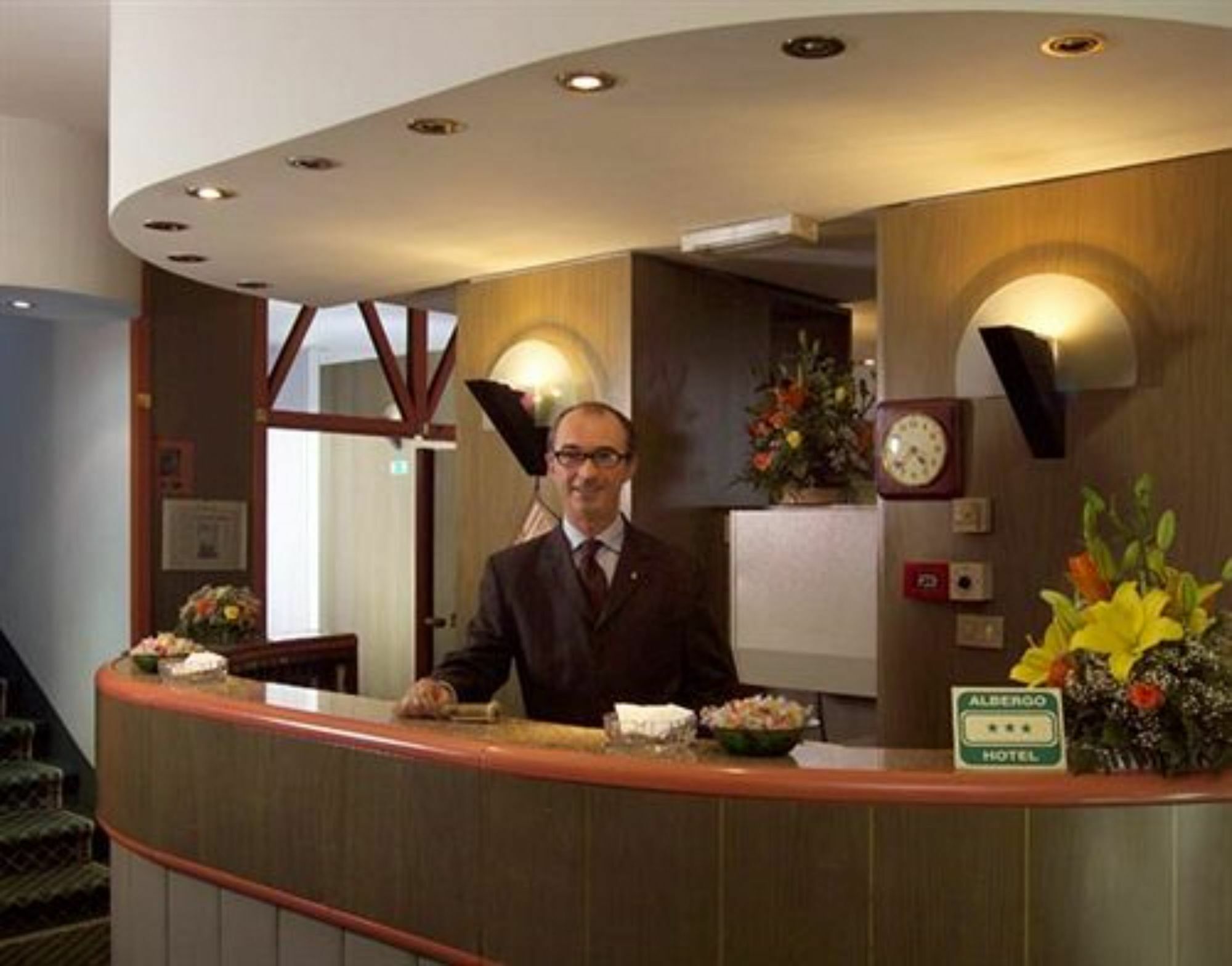 Hotel Johnny Mailand