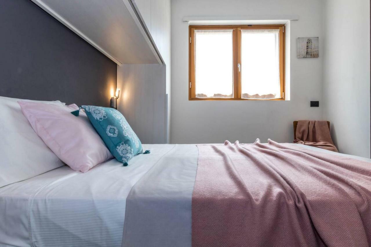 Altido For 4 With Terrace In A Quiet Residential Area * Mailand