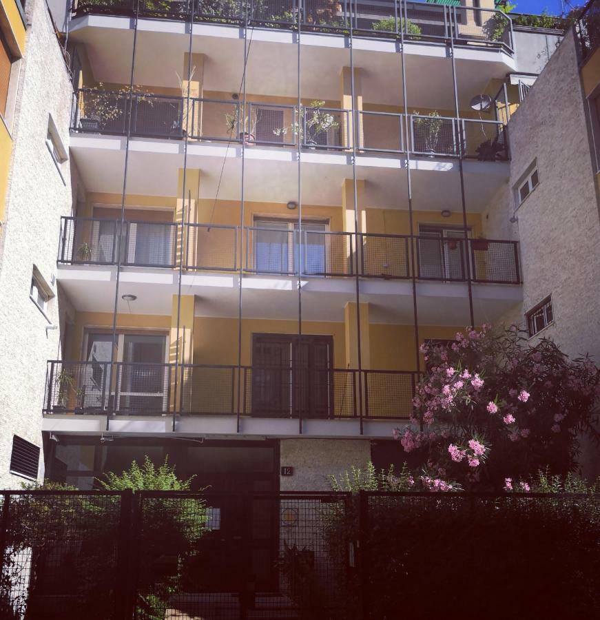 Navigli - Via Savona
