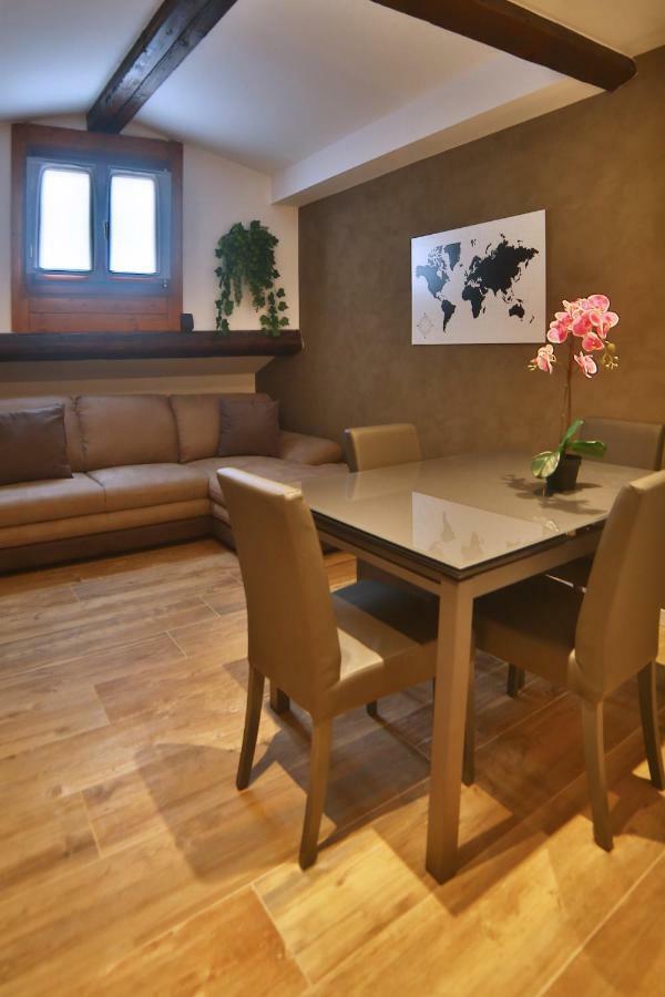 Apartment Garibaldi Fifty Attic Near Duomo Mailand